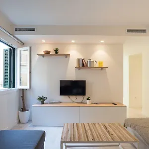  Apartment Gran Apartamento En El Centro Historico Con Parking Gratuito 4 Por Keywise Spain